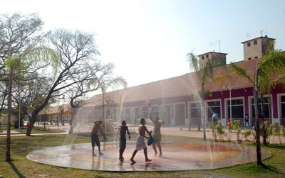 biblioteca em Manguinhos